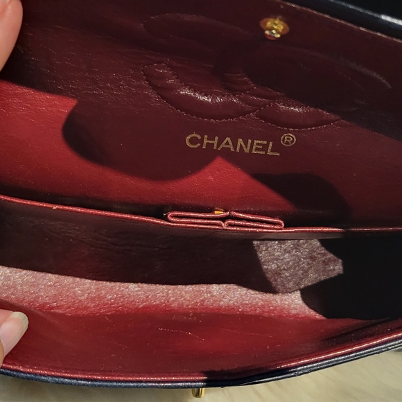 Chanel Quilted Lambskin Dark Blue Classic Double Flap Medium Bag Gold Hardware - Picture 13 of 16